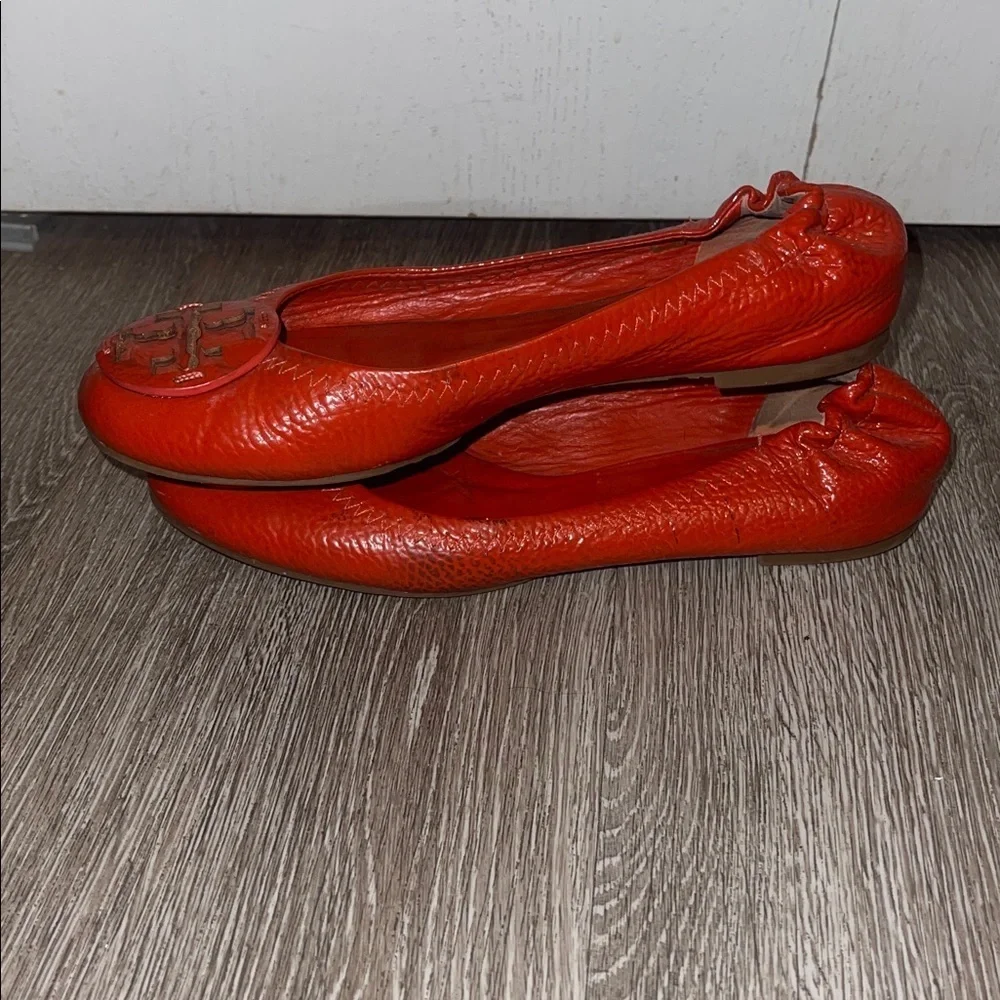 Tory Burch Reva leather orange ballet flats size 6 business casual
